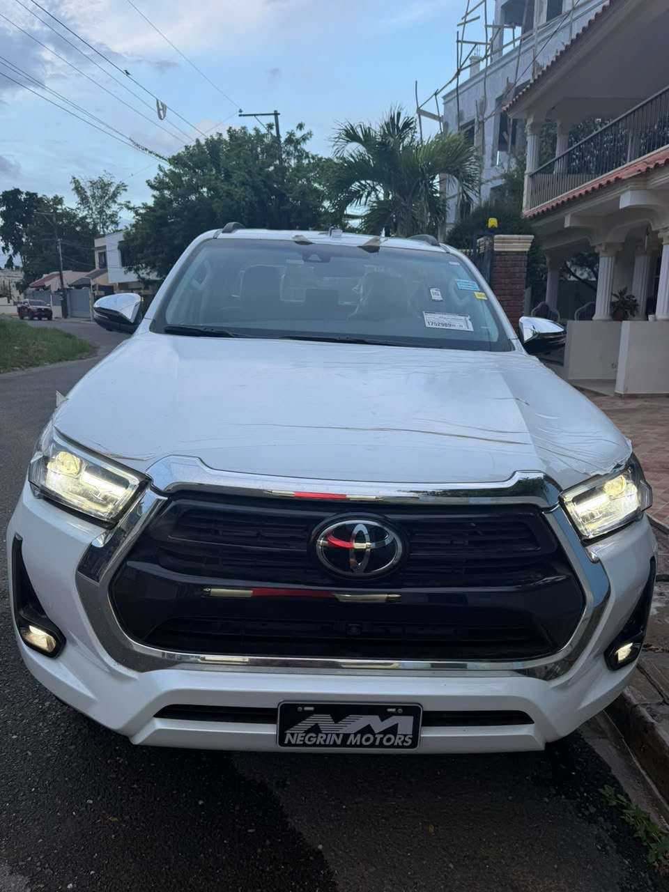 Autos - Hilux TSS 2023 
Totalmente nueva 
Us 5
