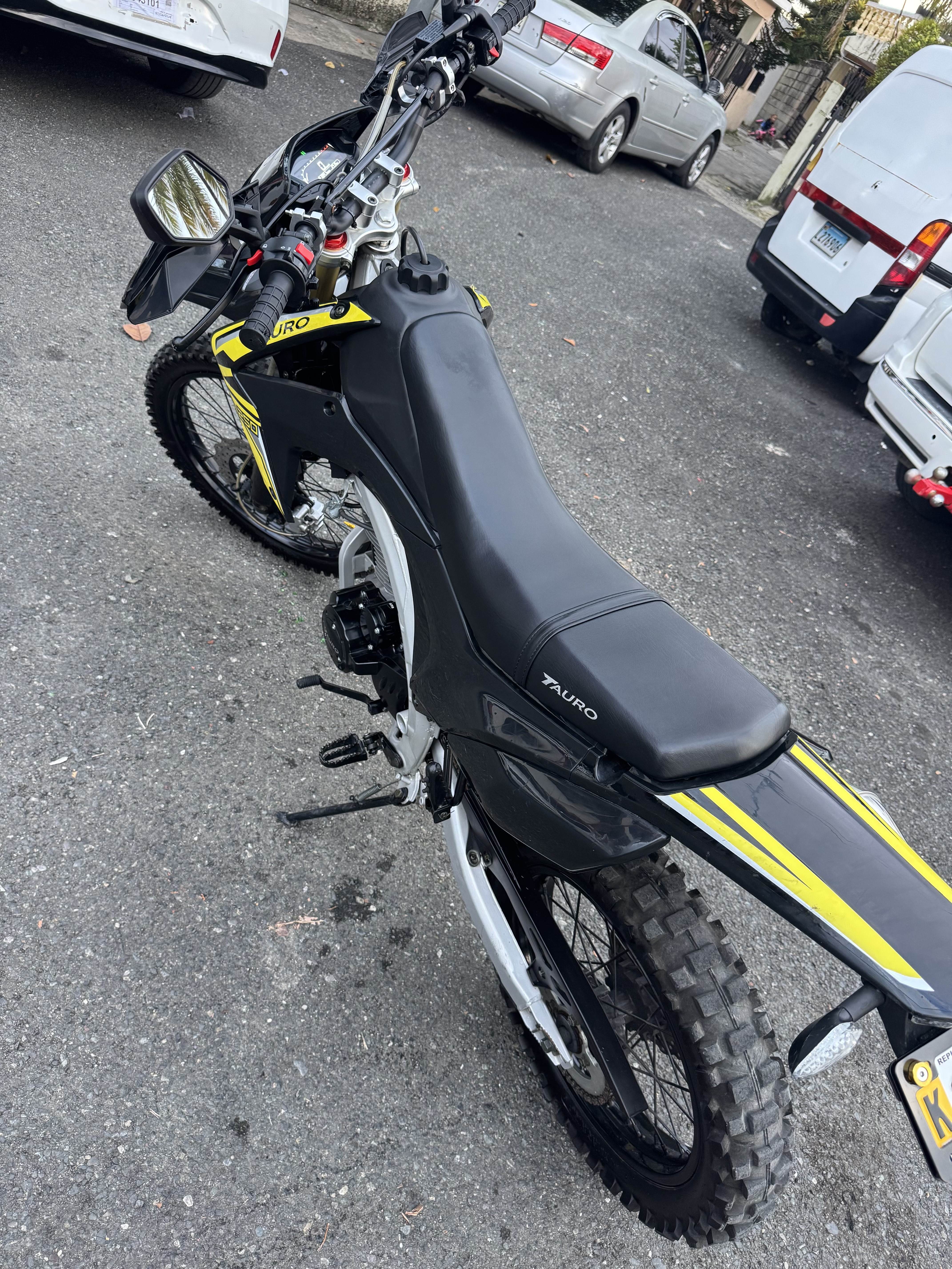 Moto crx 250cc Tauro