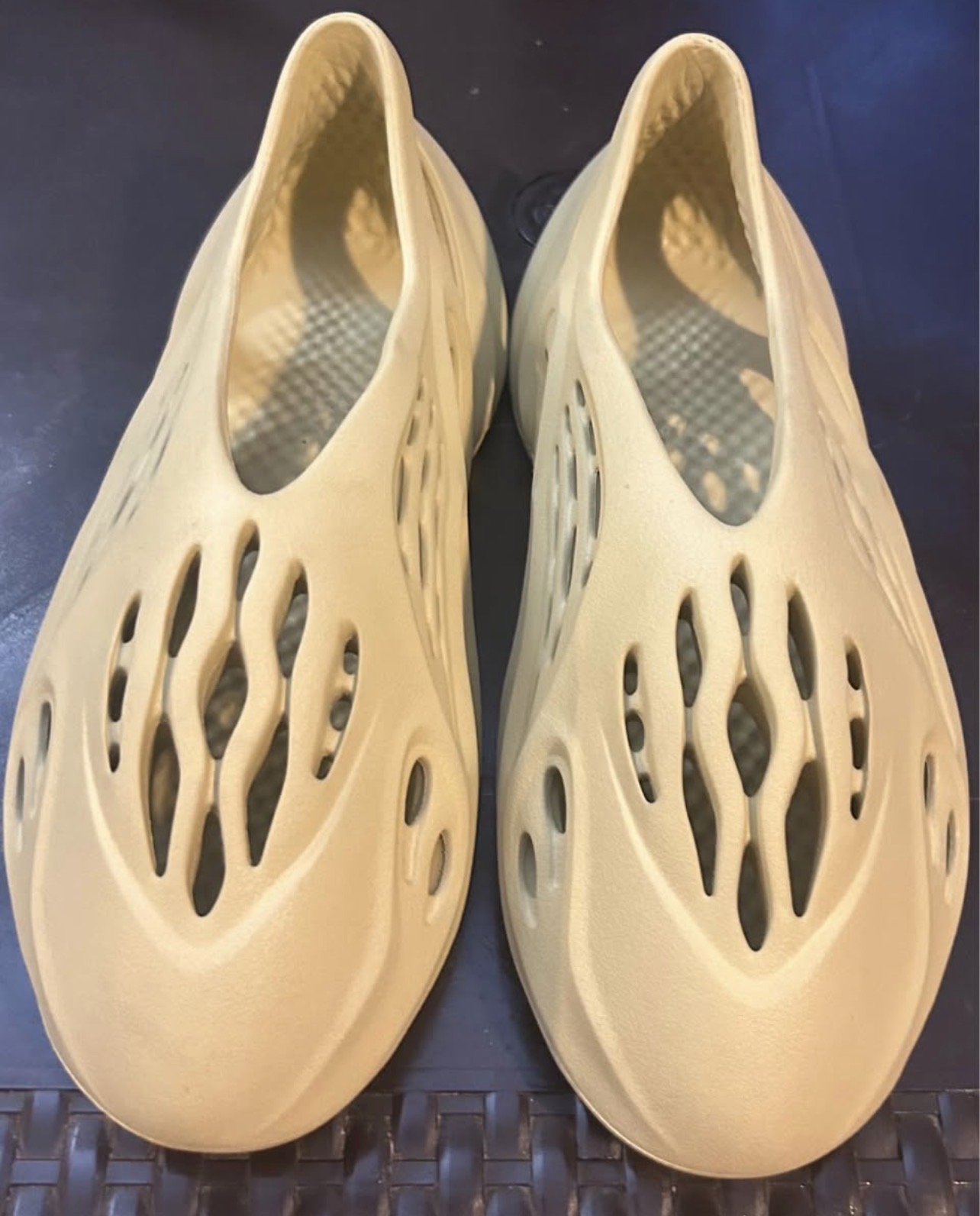 Yeezy Foam Runner 100% Original