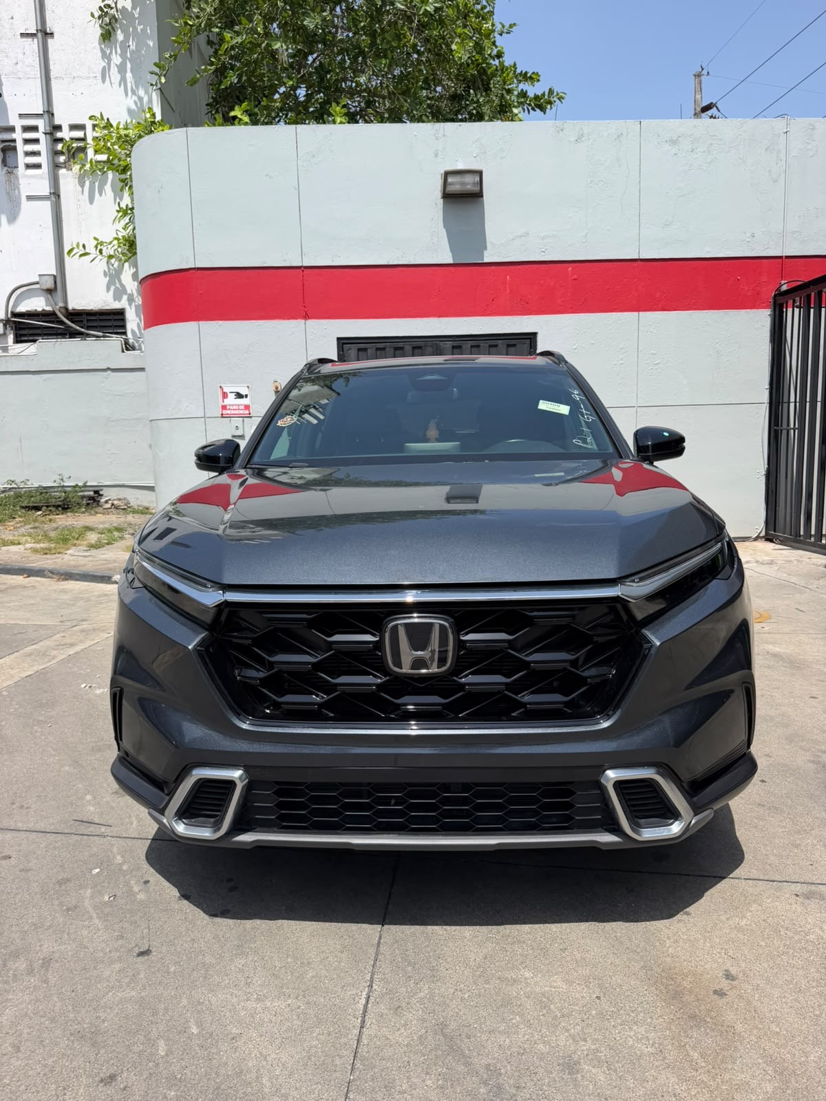 Autos - Honda crv 2025 hibryda sport 
40,000
8