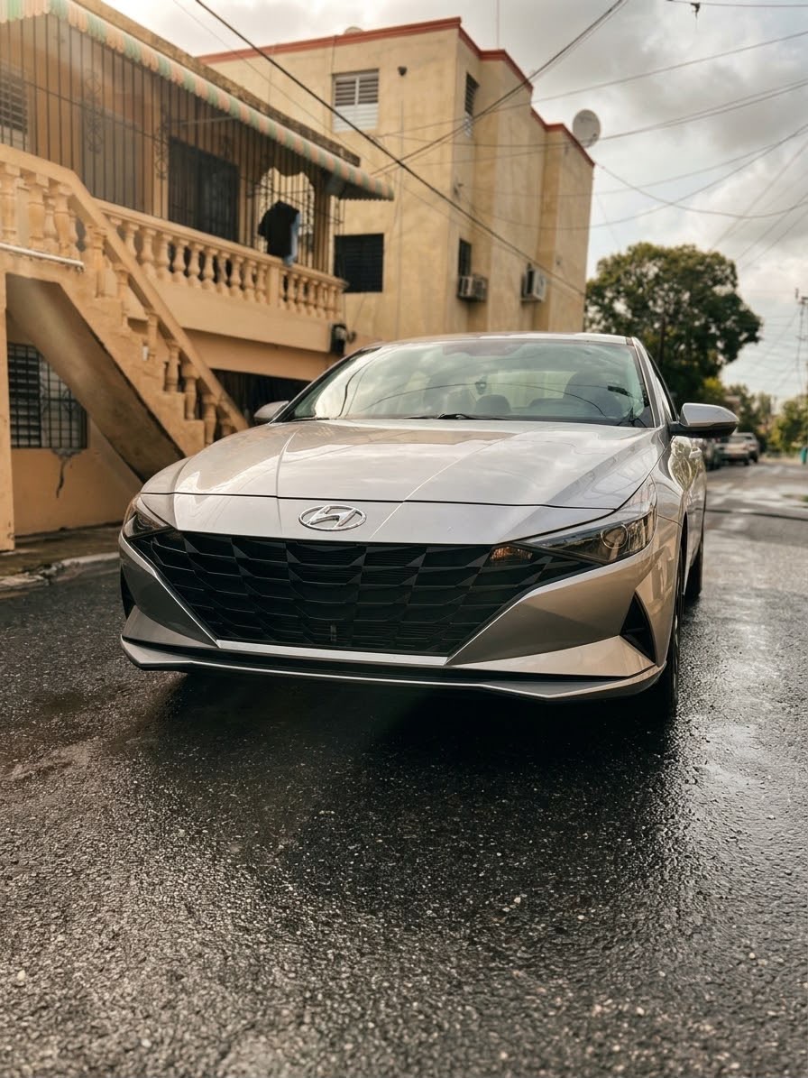 Autos - 🔥 HYUNDAI ELANTRA 2021 SEL 

809 941