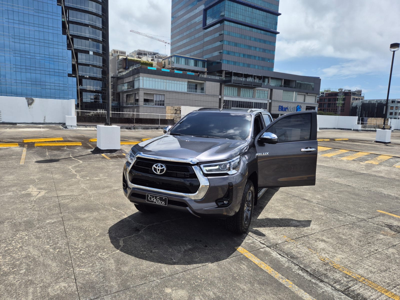 Autos - Toyota Hilux SRV - 2025
Kerlyn Zapata 8