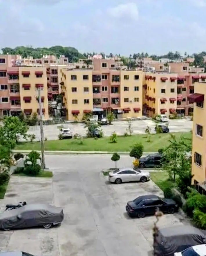 Autos - El Apartamento está ubicado en el Reside