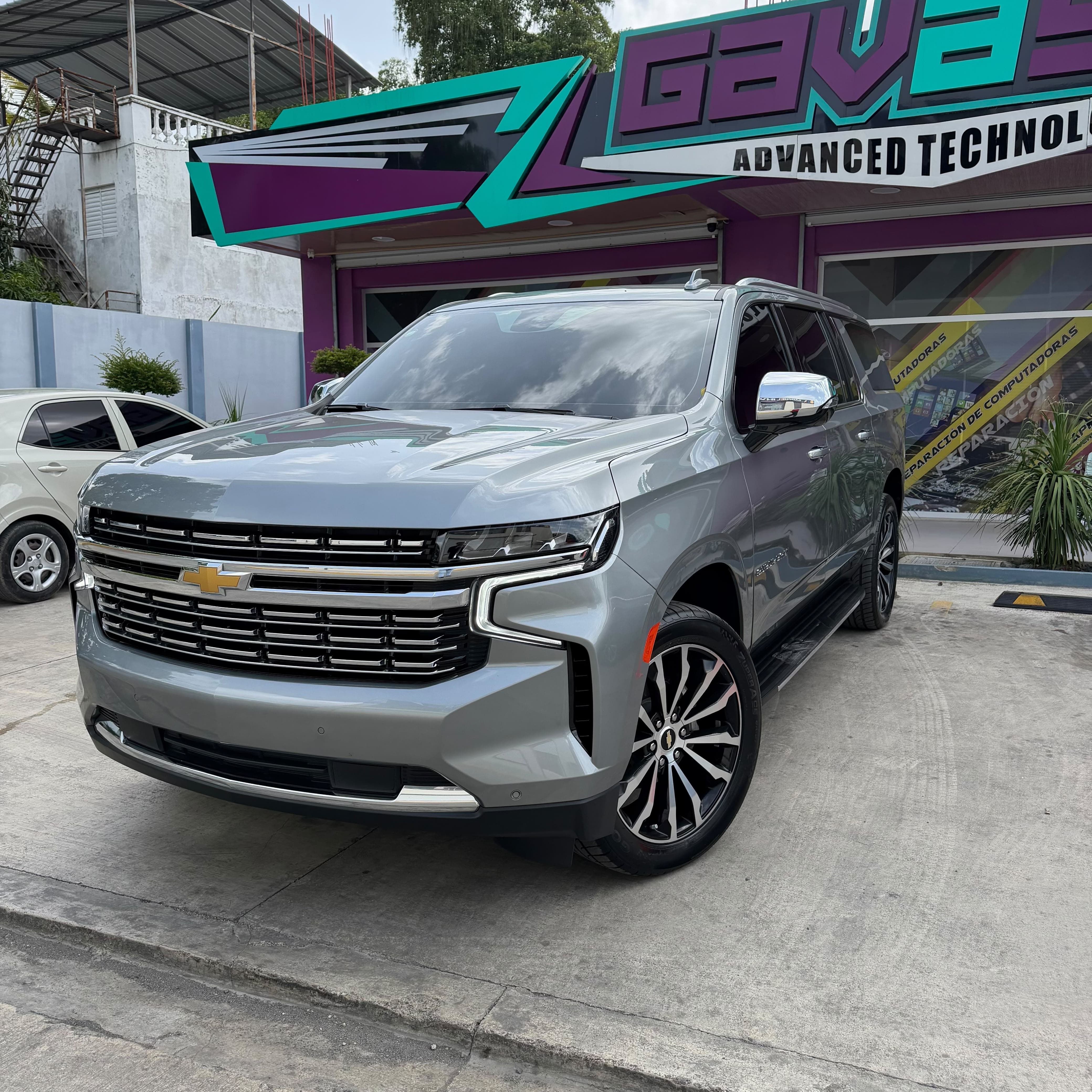 Autos - 🚨 CHEVROLET SUBURBAN PREMIER 2023 4x4