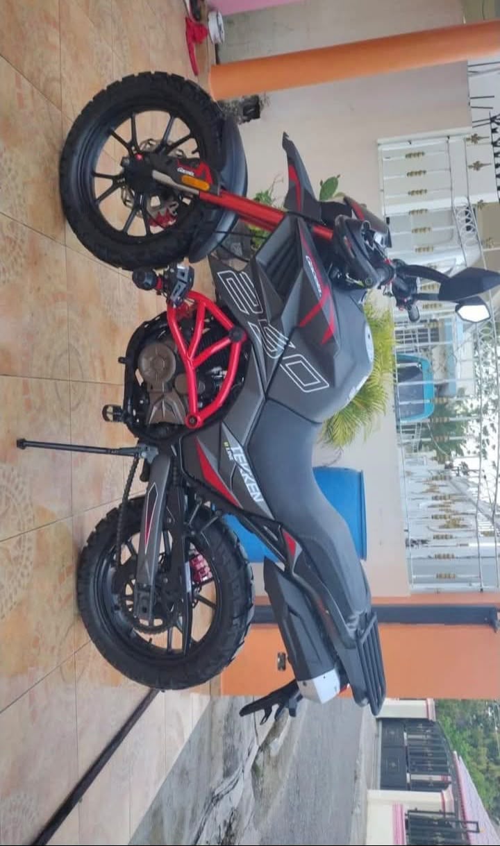 Motos - El motor todo funcional luces sefil boci