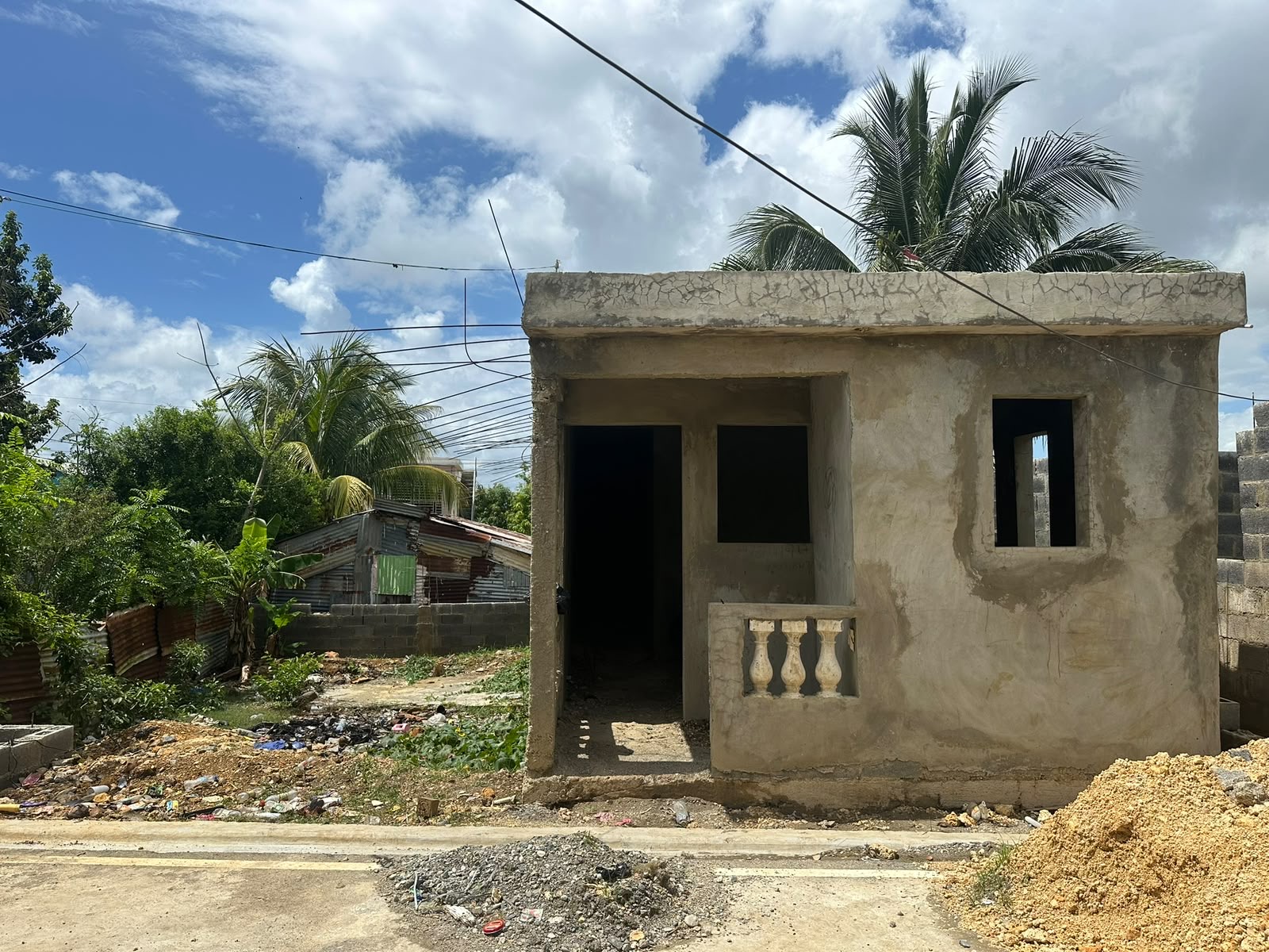 Casas - Está ubicado en el sector oriente 3 de s