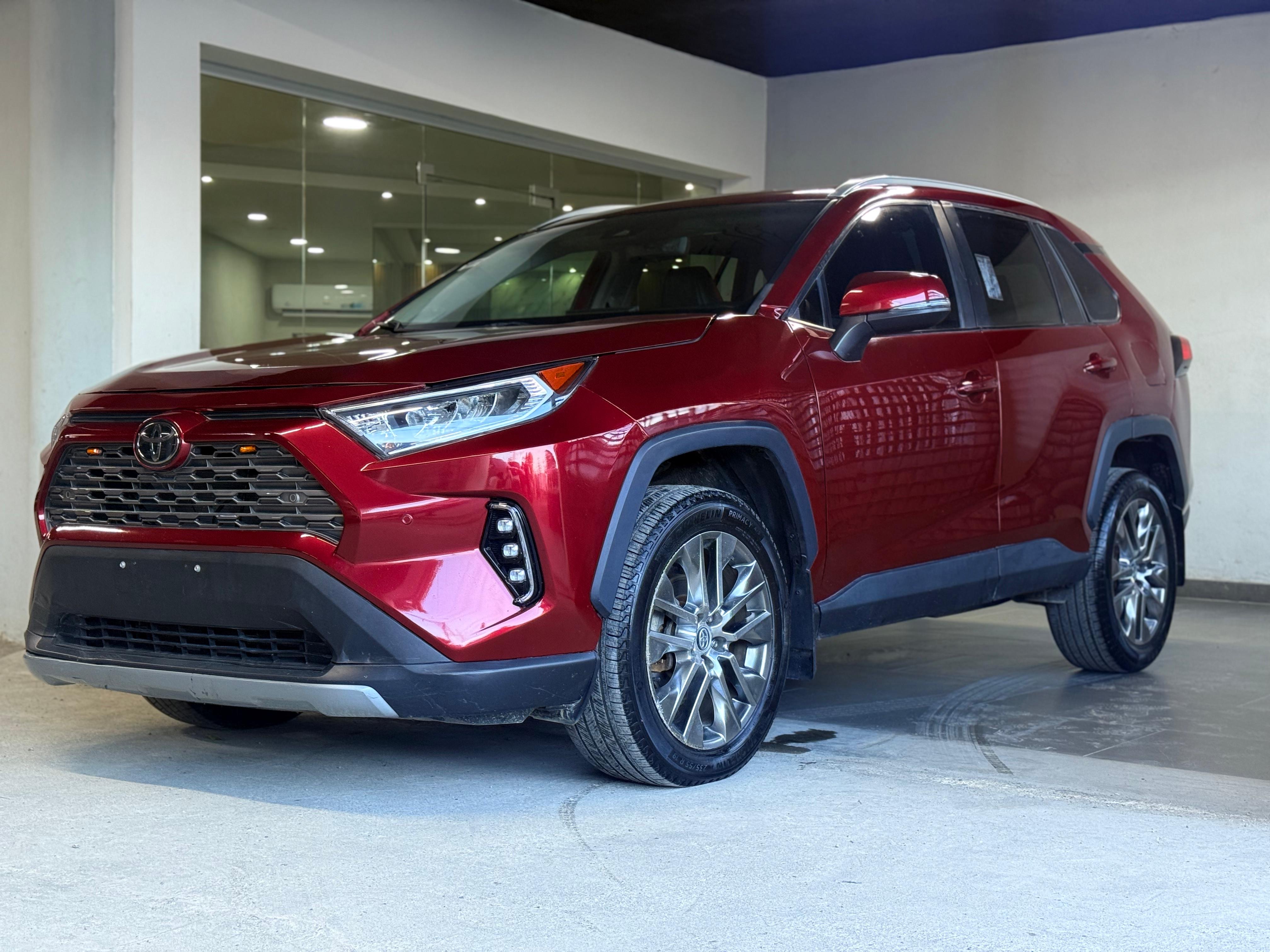 Toyota RAV4 Limited 2020