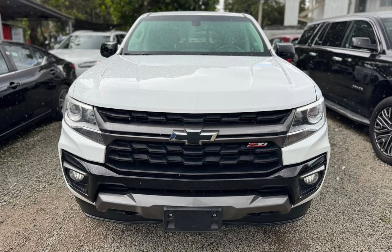 Autos - 28500 dollar, 

Chevrolet colorado2022