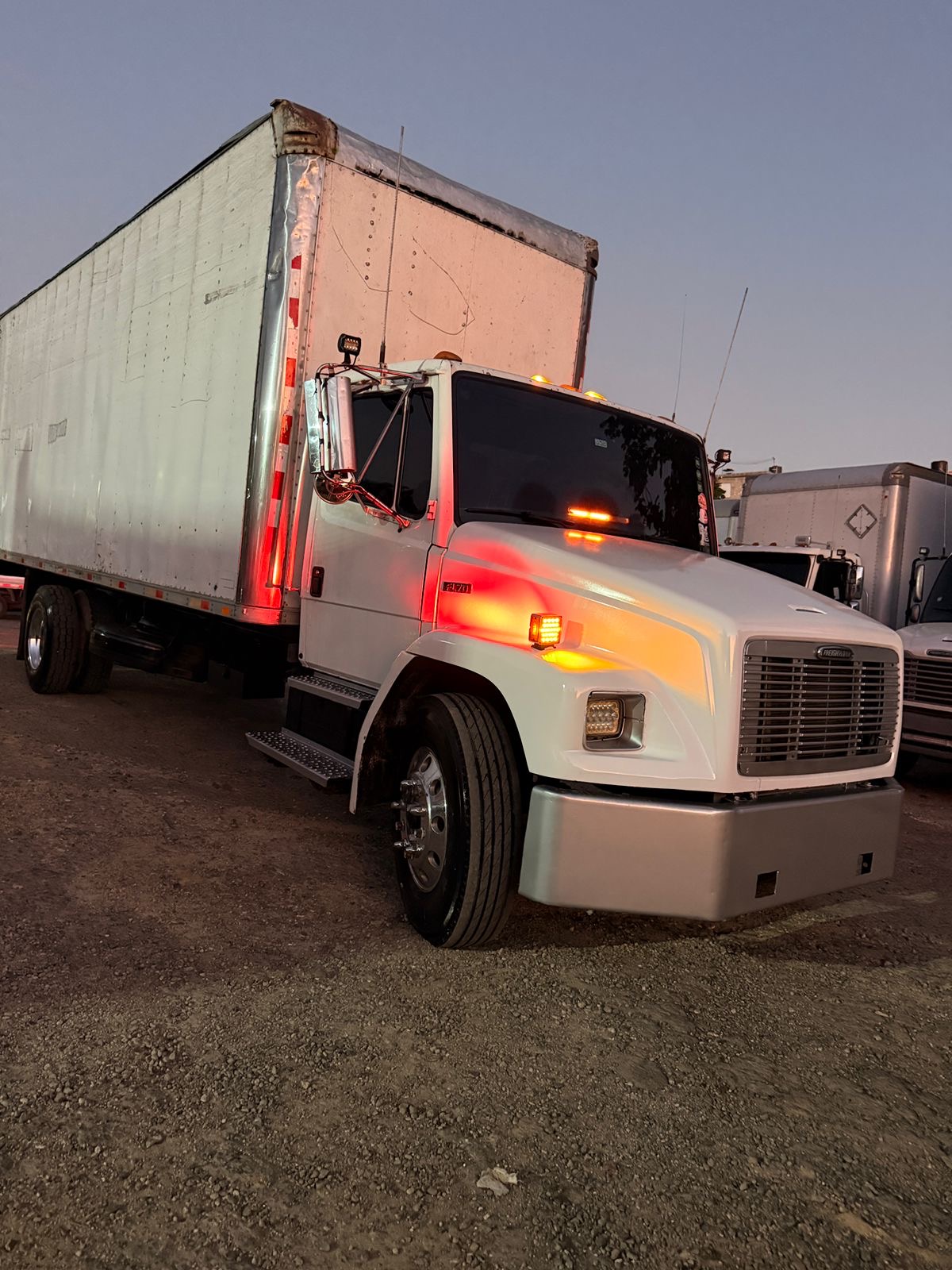 freightliner 2001