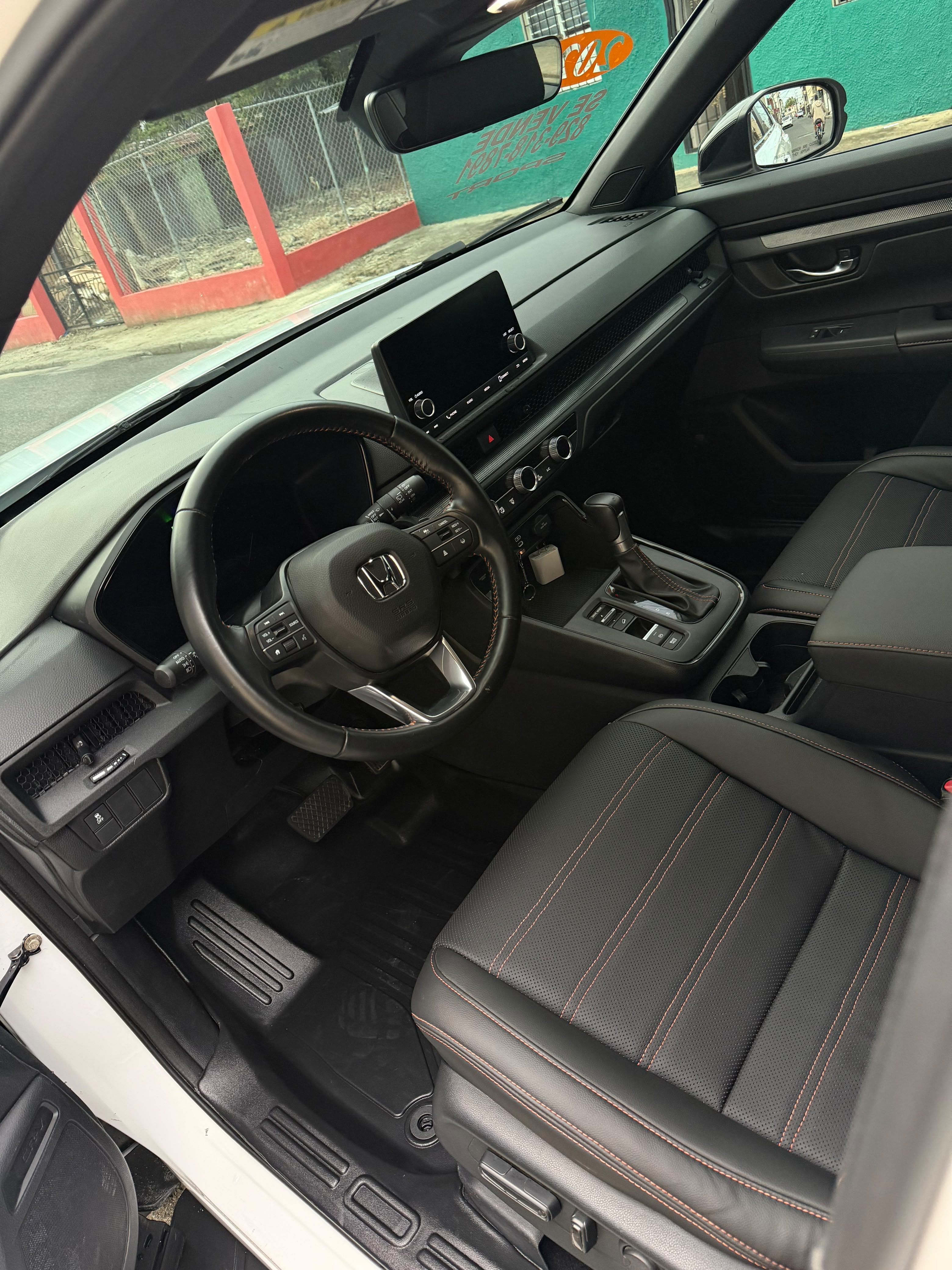 Autos - Honda Crv sport  2025

41 mil dolares