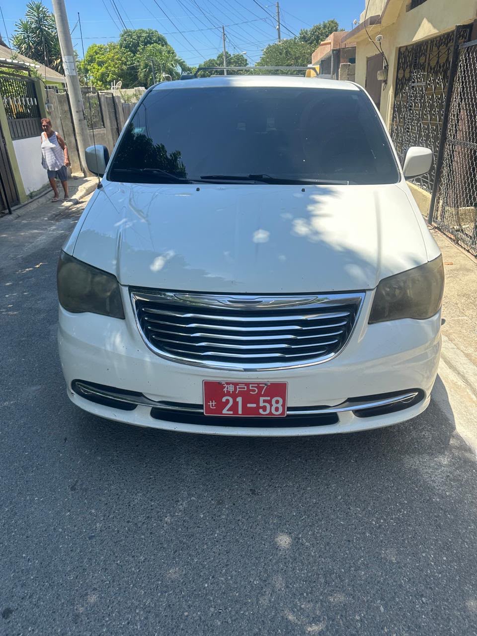 Autos - guagua Chrysler 2013
RD$ 600,000 
cont