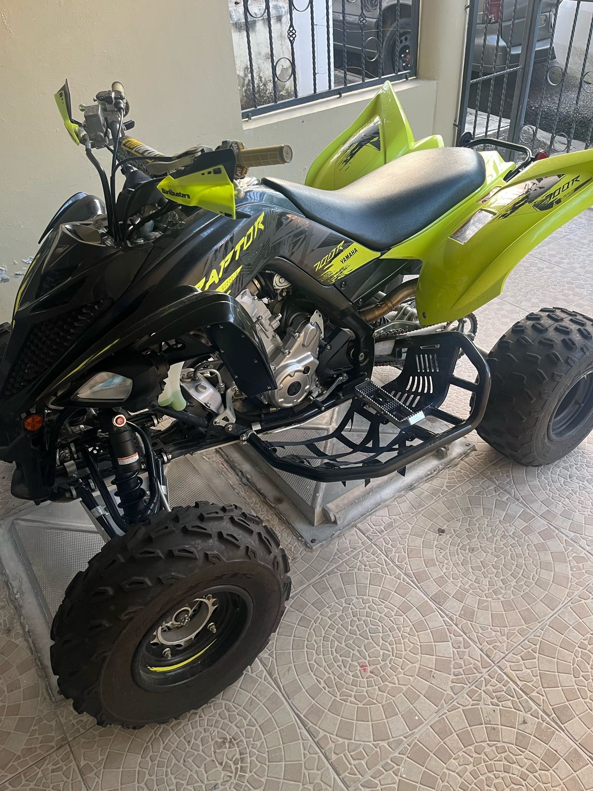 Autos - Yamaha Raptor-700
Modelo-YFM-700
Fuerz