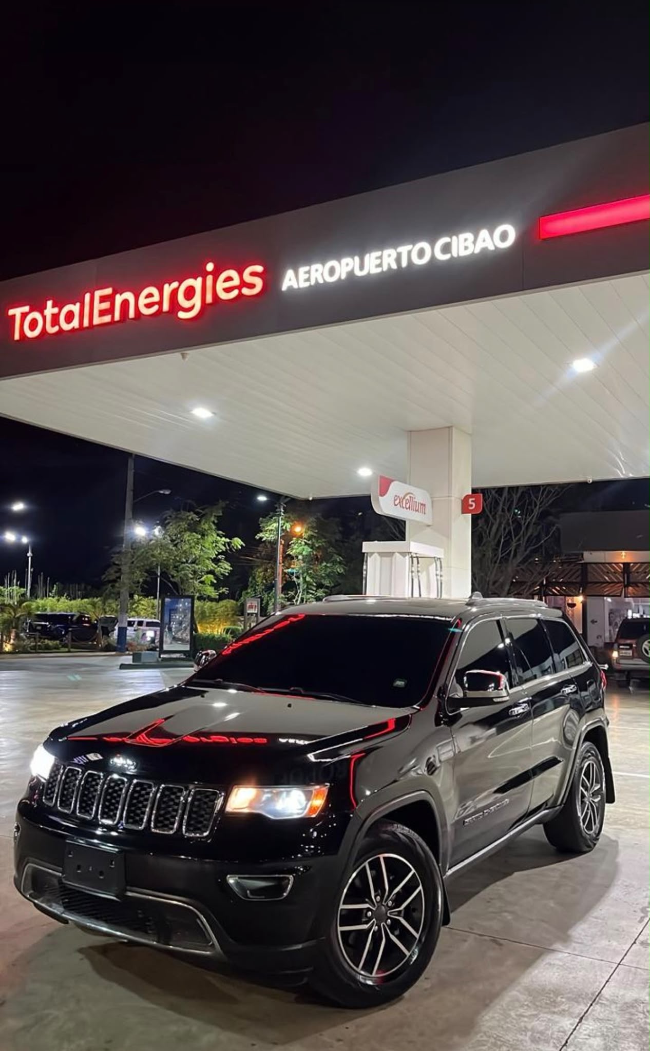 Autos - Jeep grand Cherokee limited 4x2 2020 
P