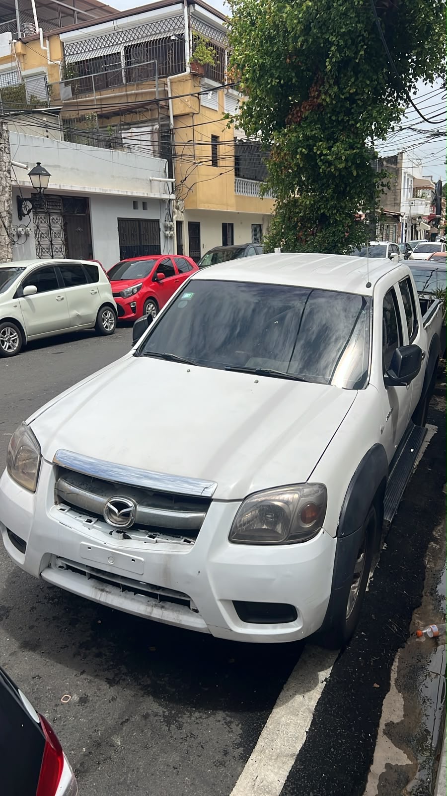 Autos - MARCA : MAZDA BT50
PRECIO: 600k
TELÉFO