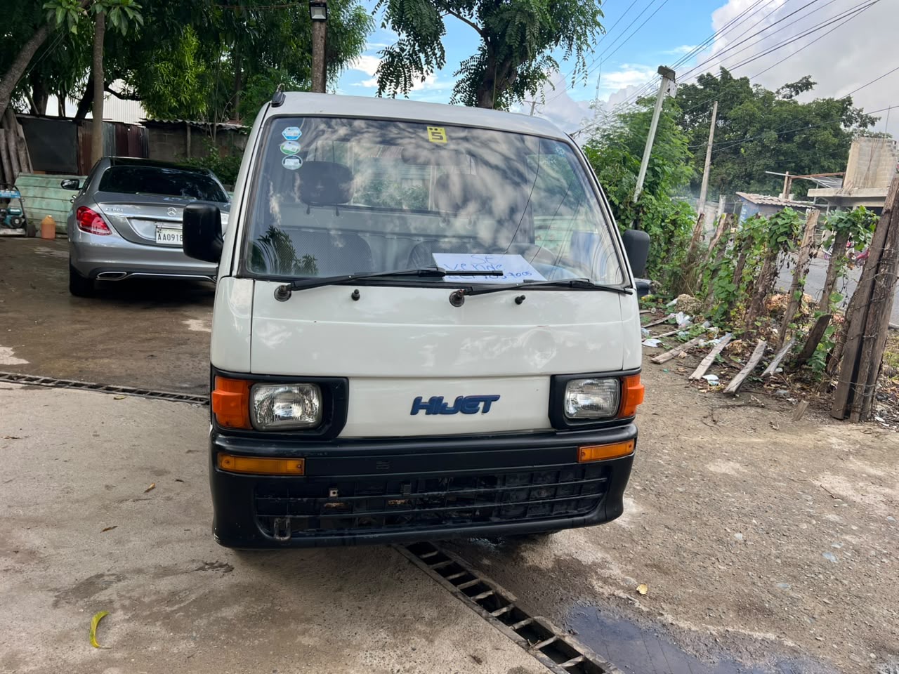Camiones - Daijatsu hijet año 2000 en 320 negociabl