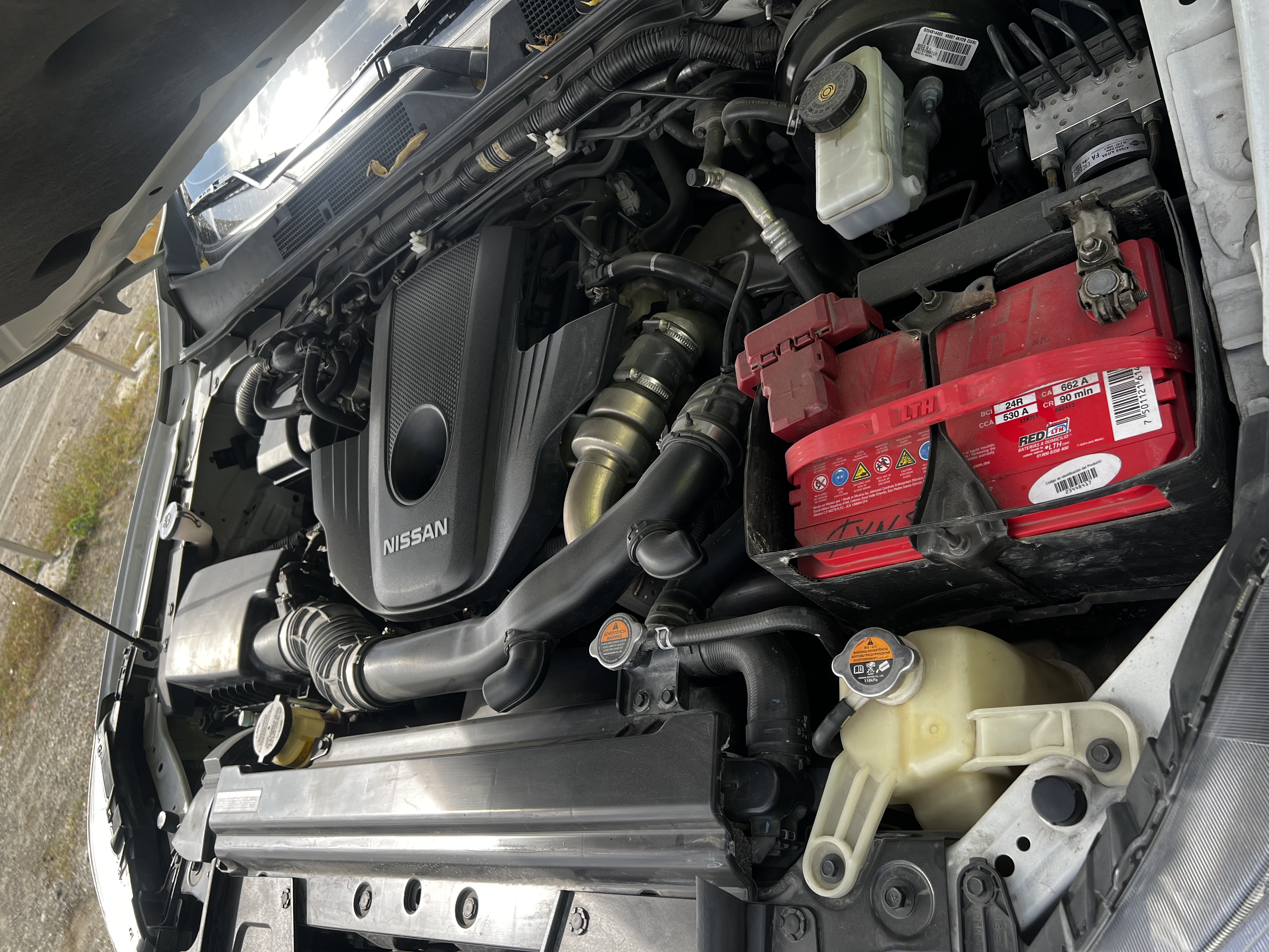 Nissan frontier LE 4x4 2021