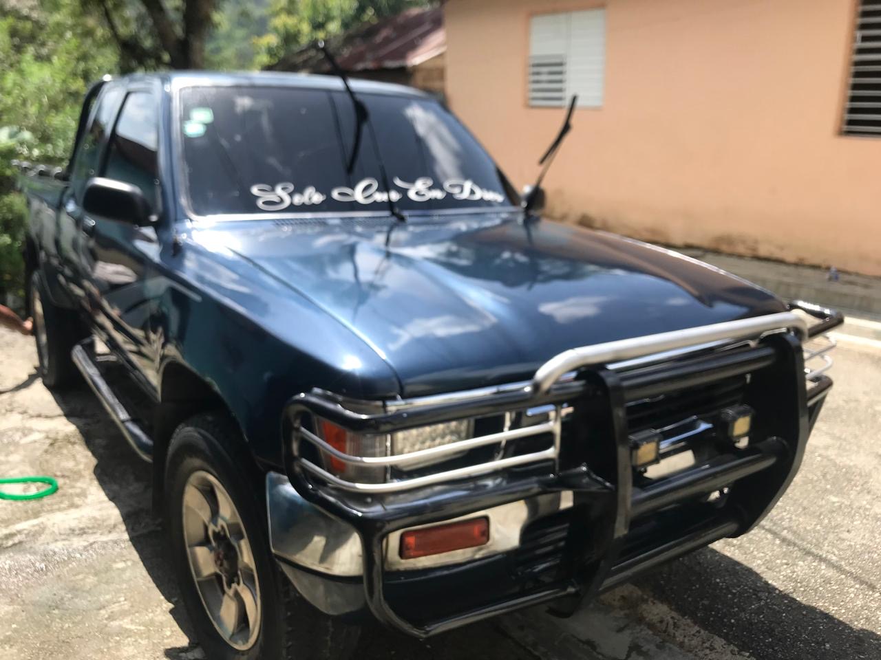 Autos - Descripción.
Camioneta de una cabina To