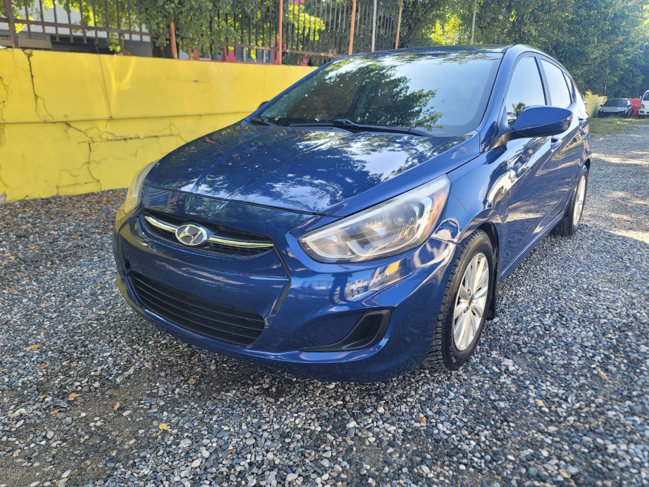 Autos - *Descripción* :
Hyundai Accent
Año 201