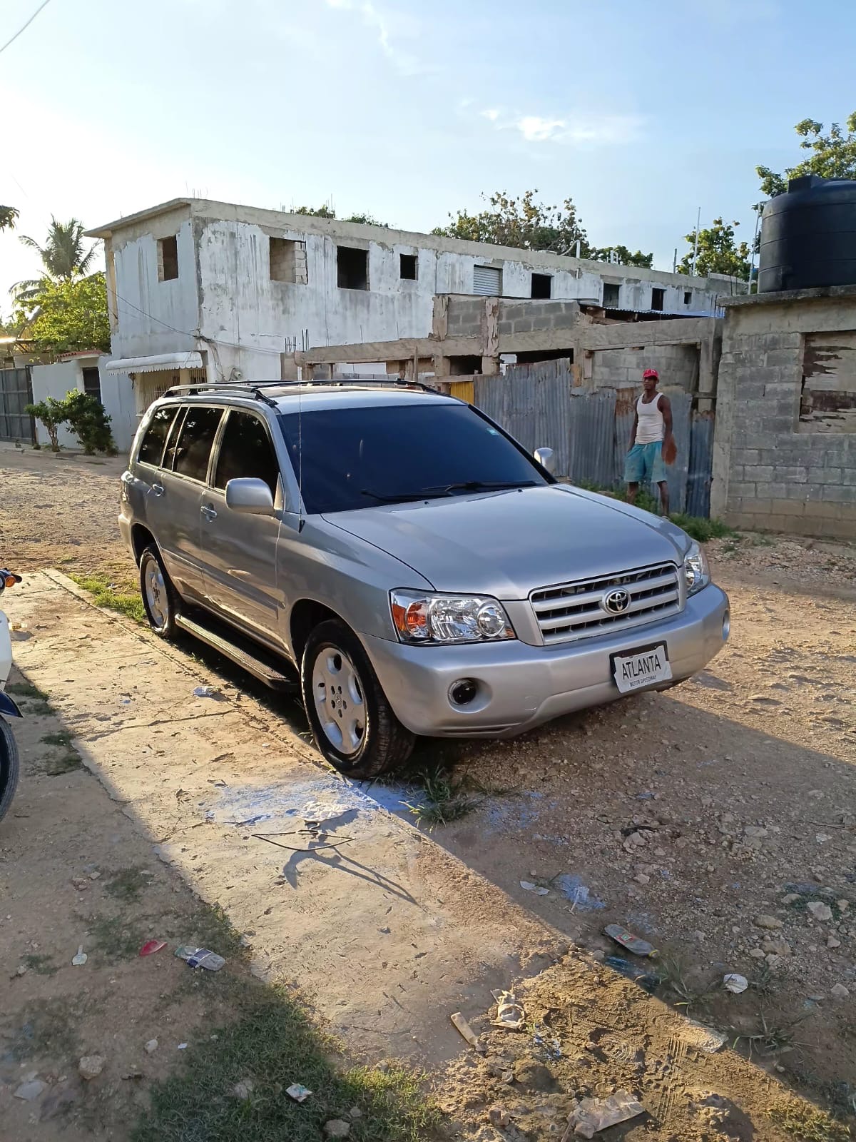 Autos - Una Toyota Jay Lander,año 2004 , Santo D