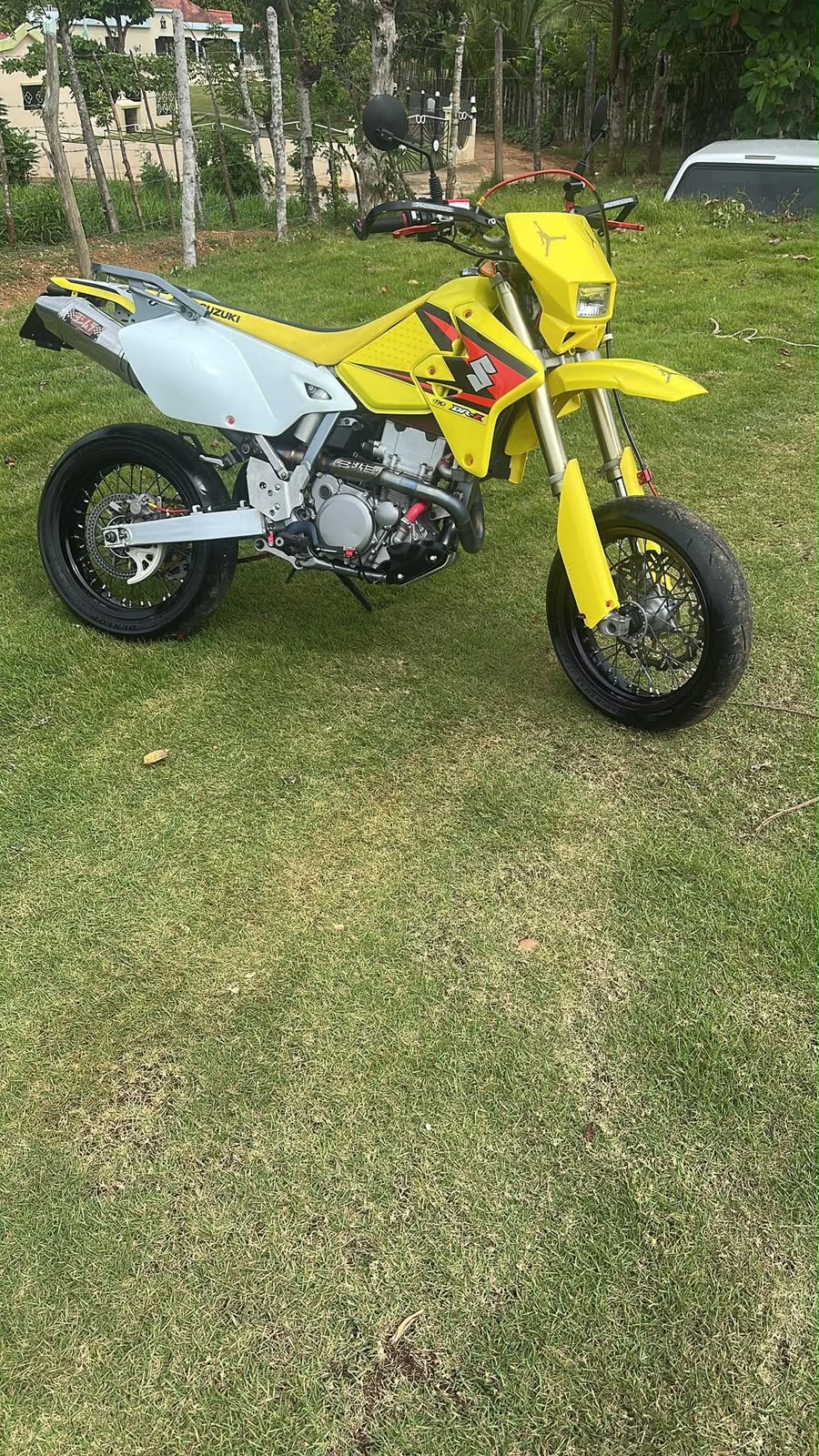 Motos - Suzuki Drz 400 2017 

360 mil

Está