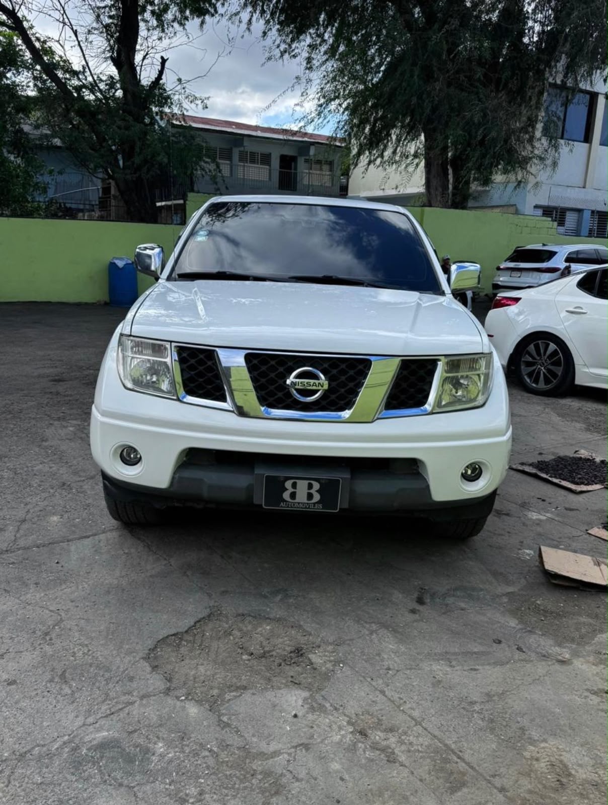 Autos - Nissan Navara 2013 diesel 4x4
829-514-8