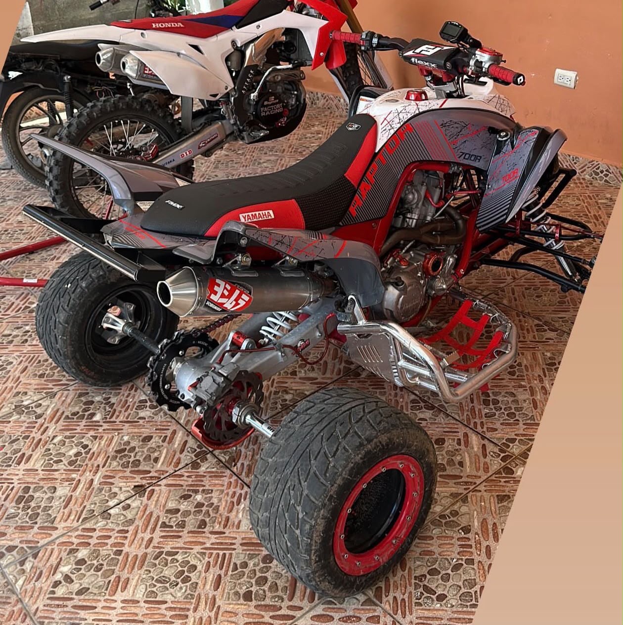 Autos - Yamaha raptor 700R 2018 
$9800 dólares