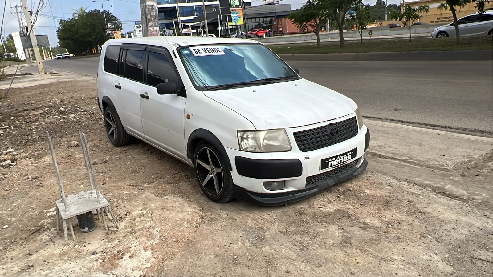 Autos - Toyota succeed 2003,
$230,000
809-929-