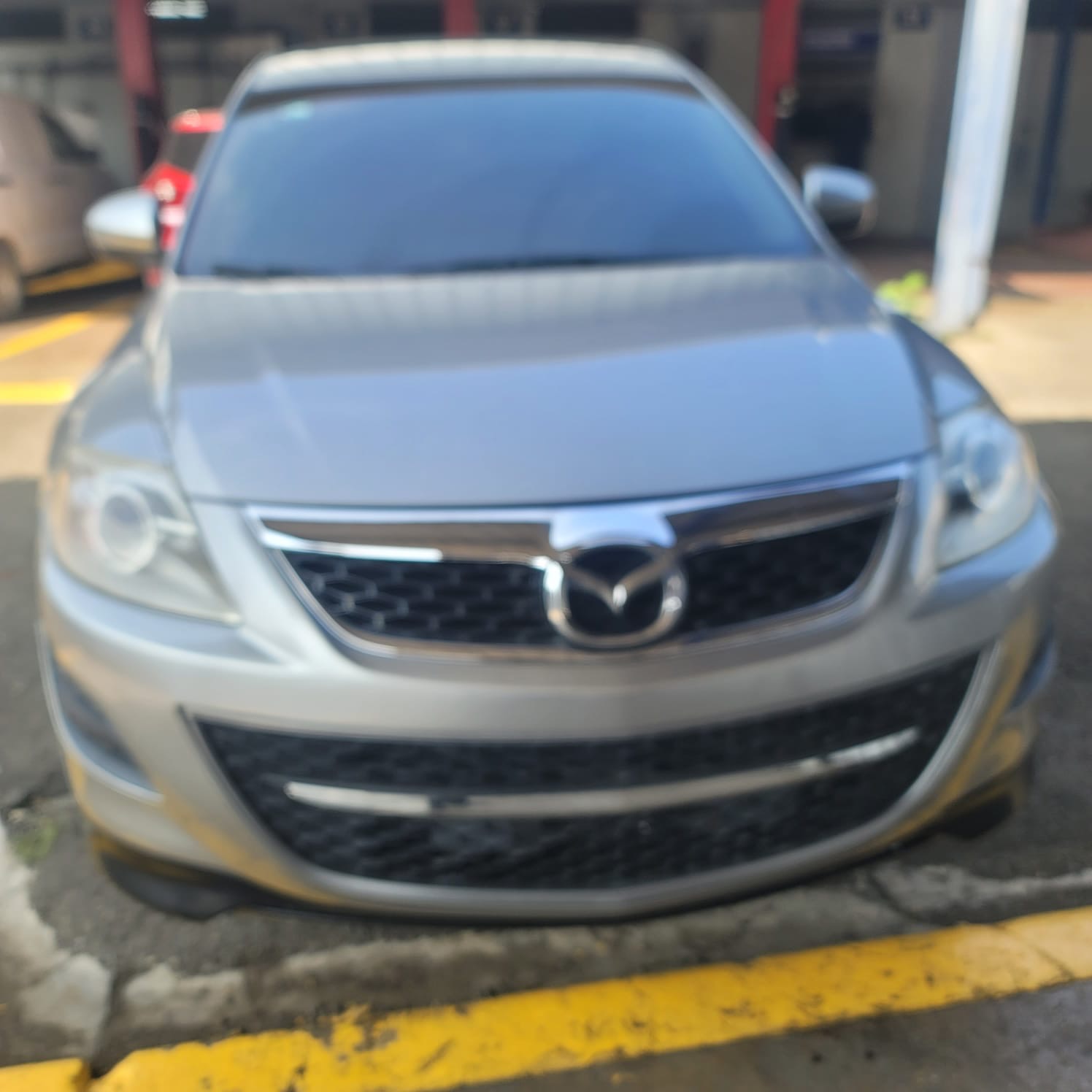 Autos - Mazda cx9 2010  4x2.

829 686 4723