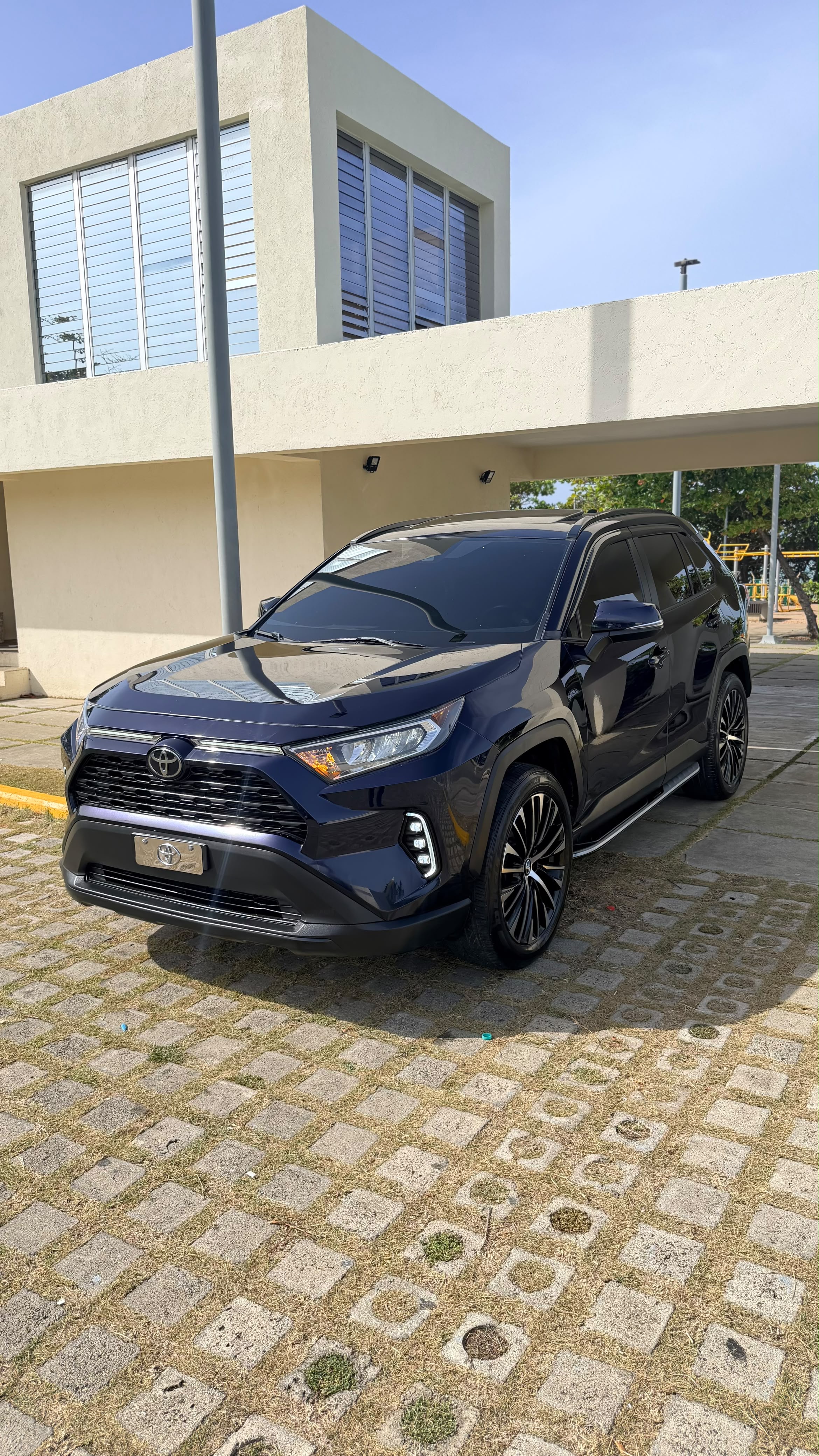Autos - Marca: Toyota Rav4 XLE 2020 4x4 
Precio