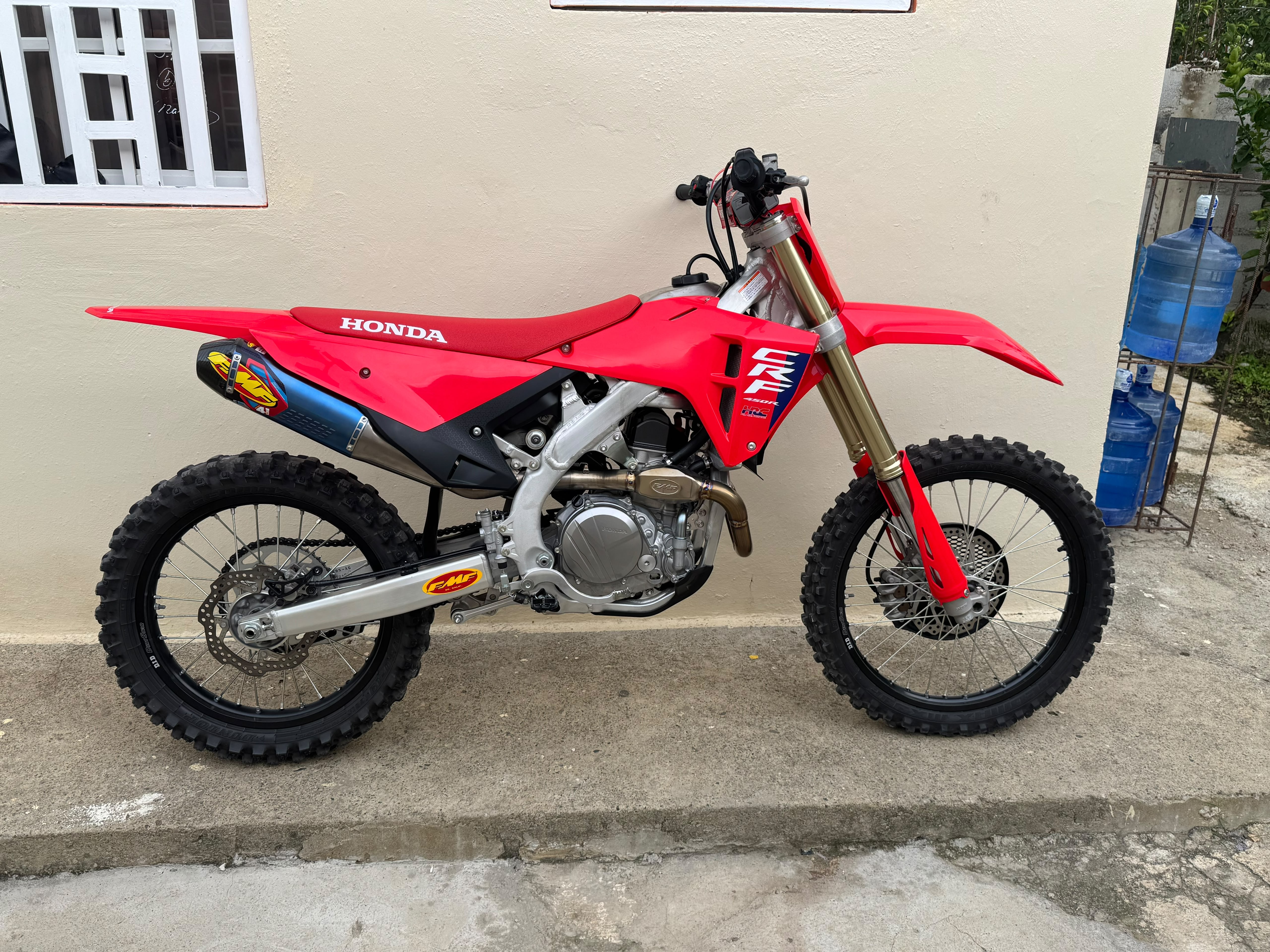 Autos - 2025 Honda CRF 450R 1 mes y medio de com
