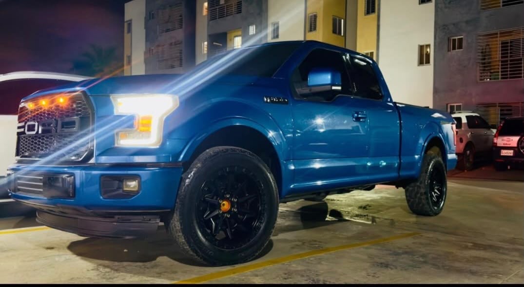 Autos - Ford f-150 
Años 2016
Xlt
Número de t