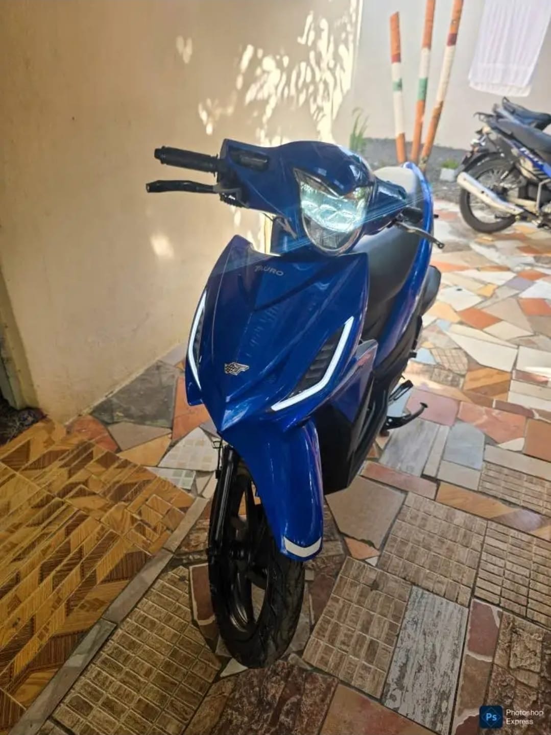 Autos - Tauro Address 110, año 2025

75mil neg