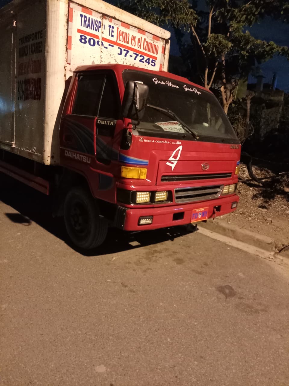 Camiones - Daihatsu 2000...precio 650.000...809 395