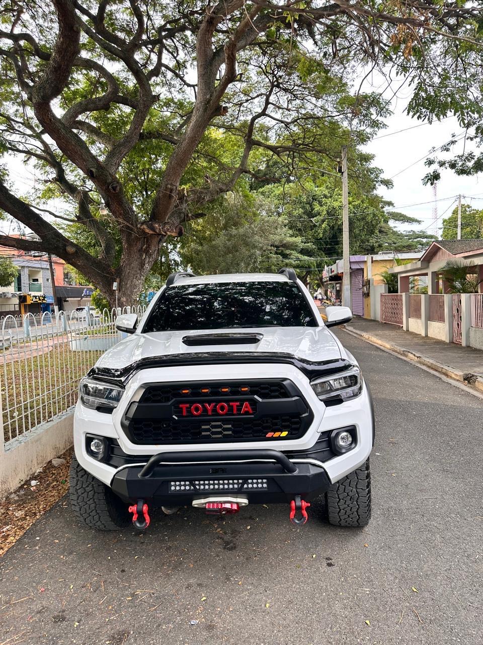 Autos - - Vendo Toyota Tacoma 2023  Off Road 4x4