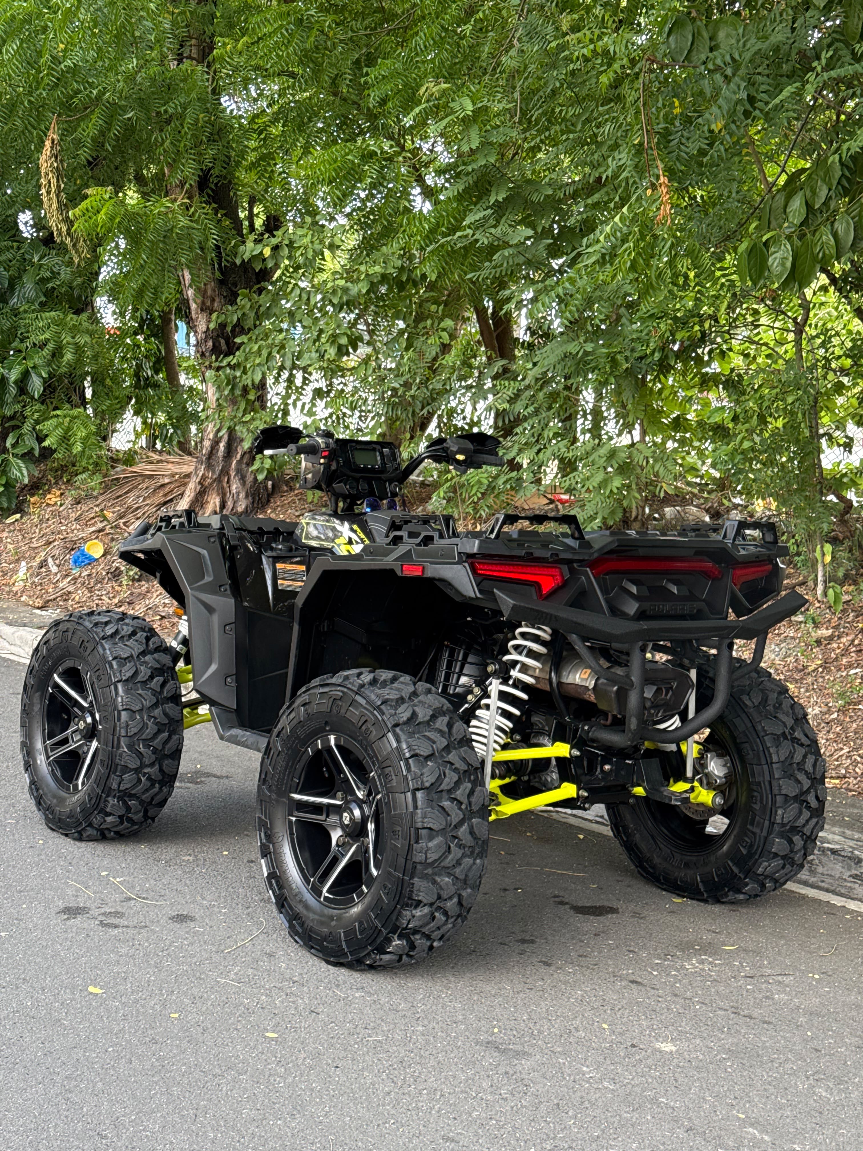 Motos - - Descripción:  Polaris Sportsman 
1000