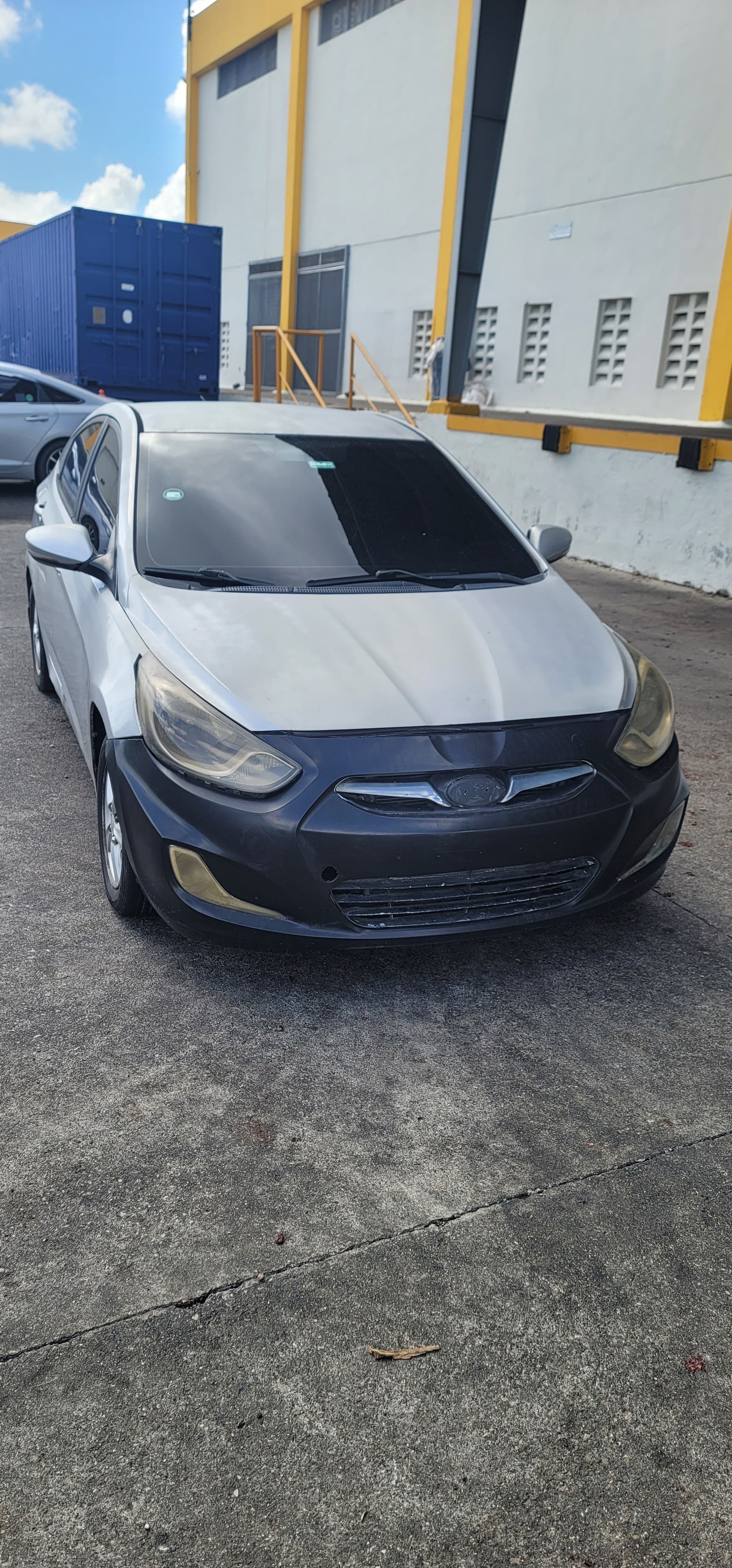 Autos - Hyundai Accent 2011

290,000 negociabl