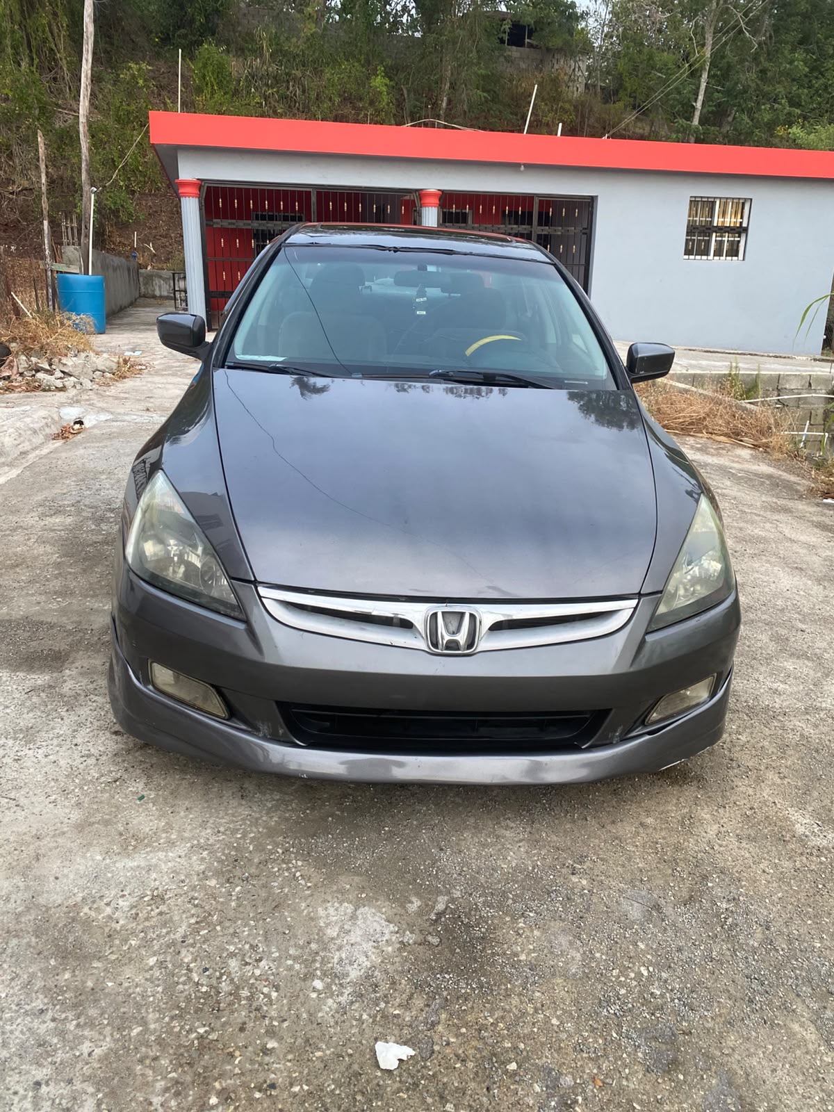 Autos - Honda acord 2004 de 4 
Precio 370 negoc