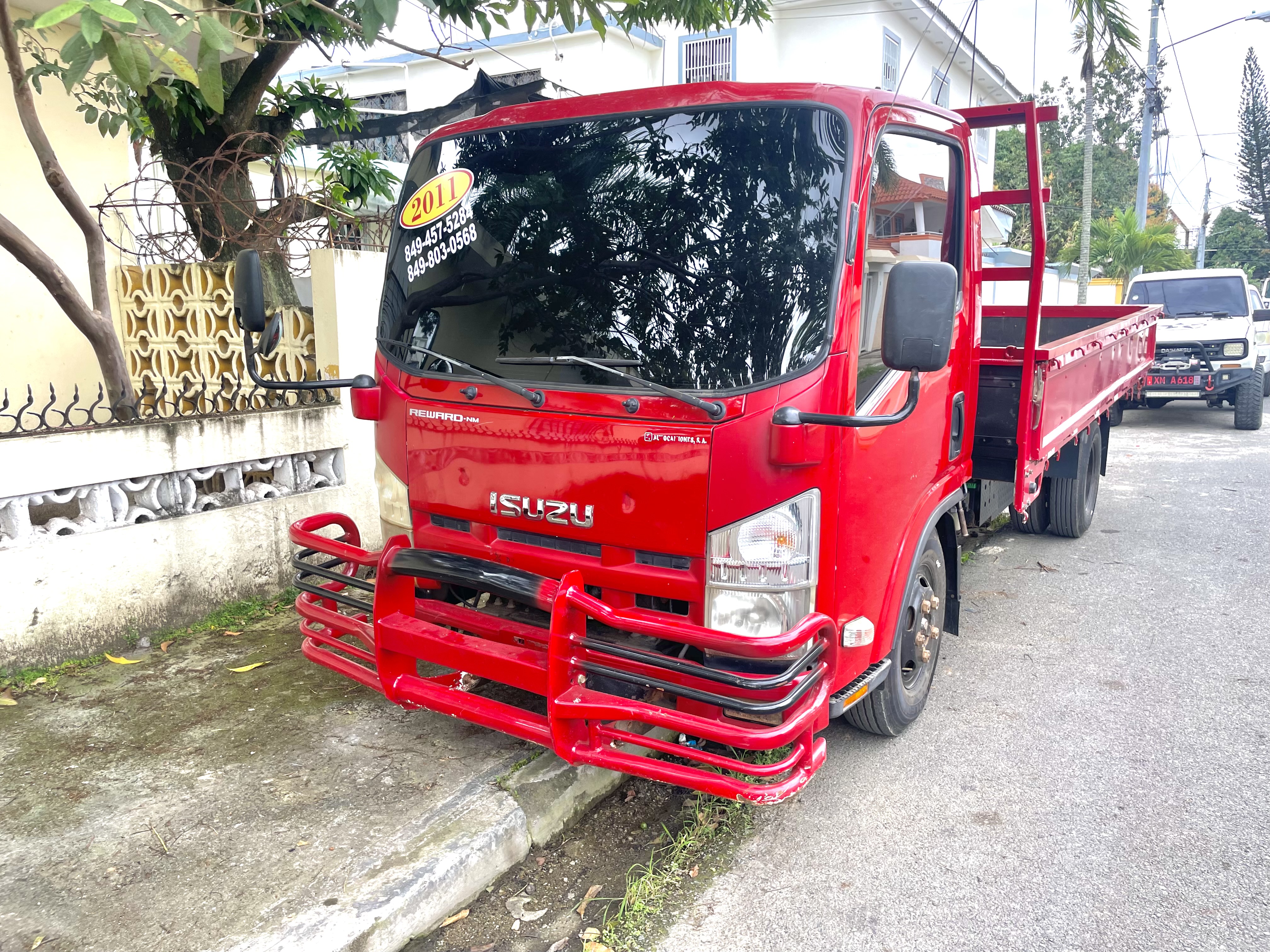 ISUZU REWARD 2011 negociable