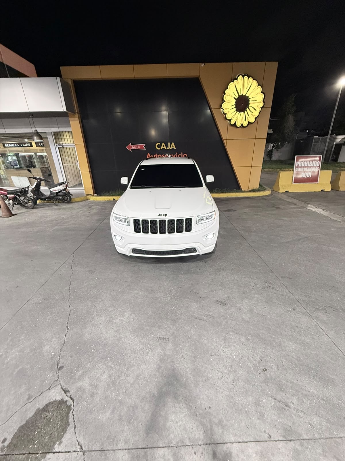 Autos - Grand cherokee 2016 límite V6 blanca 
G