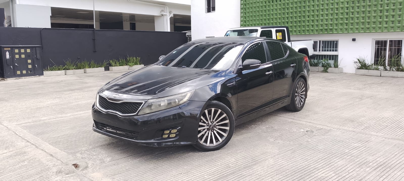 Autos - KIA K5 GLP NEGRO ORIGINAL 2015

550,00