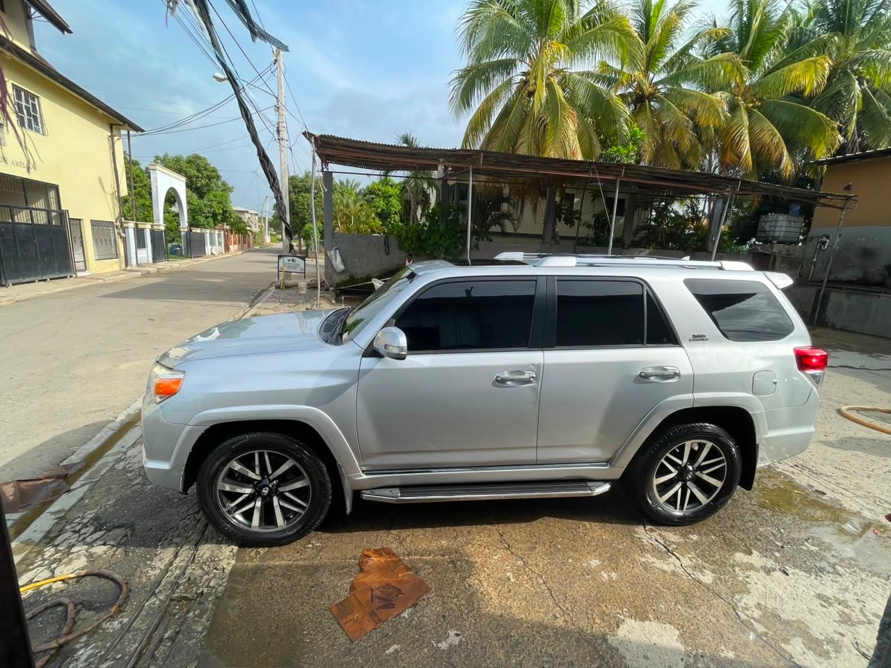 Autos - Toyota Runner SR5 Limited, años 2011, pr