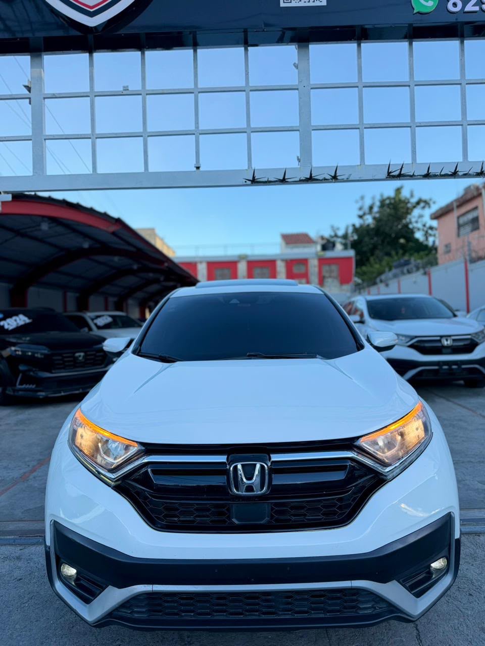 Autos - CR-V  2020 
26mil dólares 
8299198328