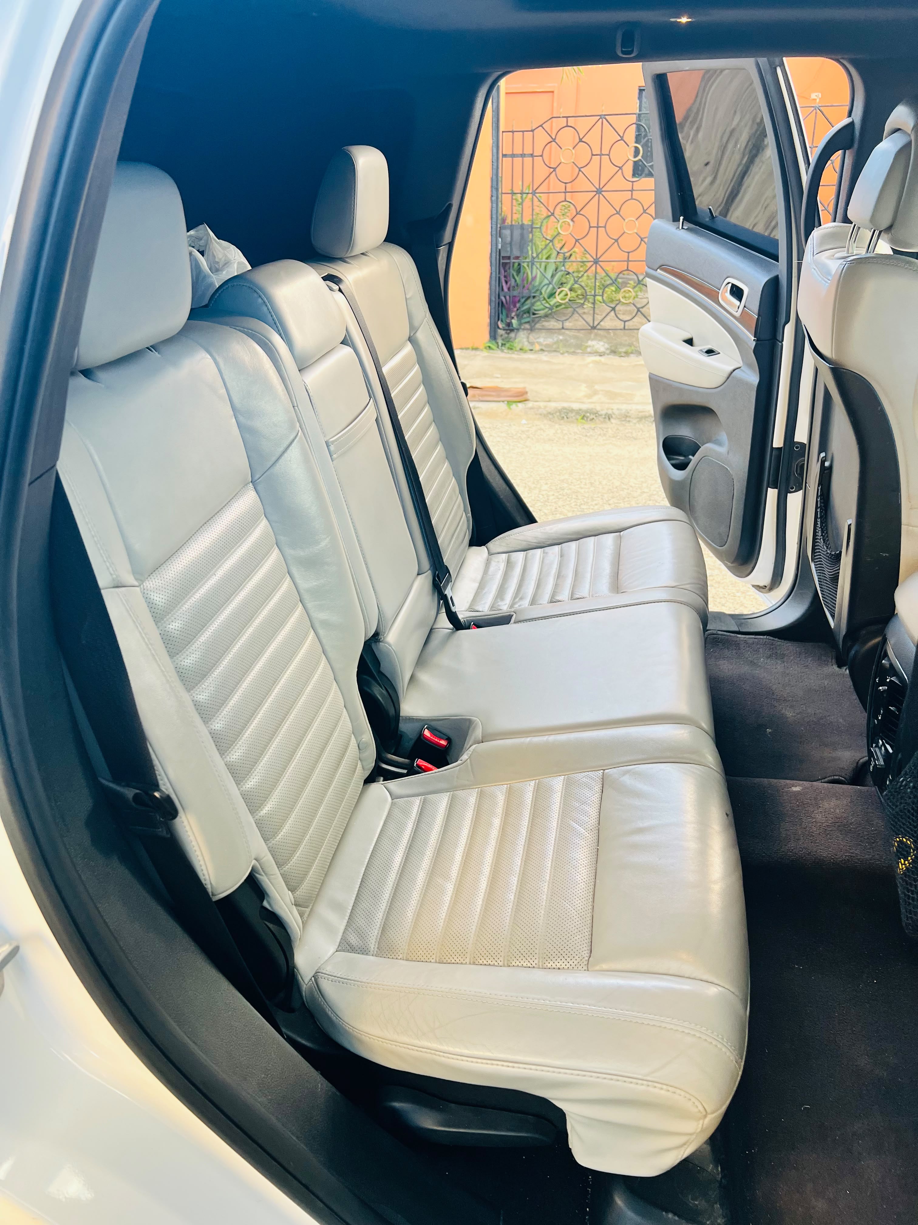 Autos - Jeep grand Cherokee 2018
 75 aniversari
