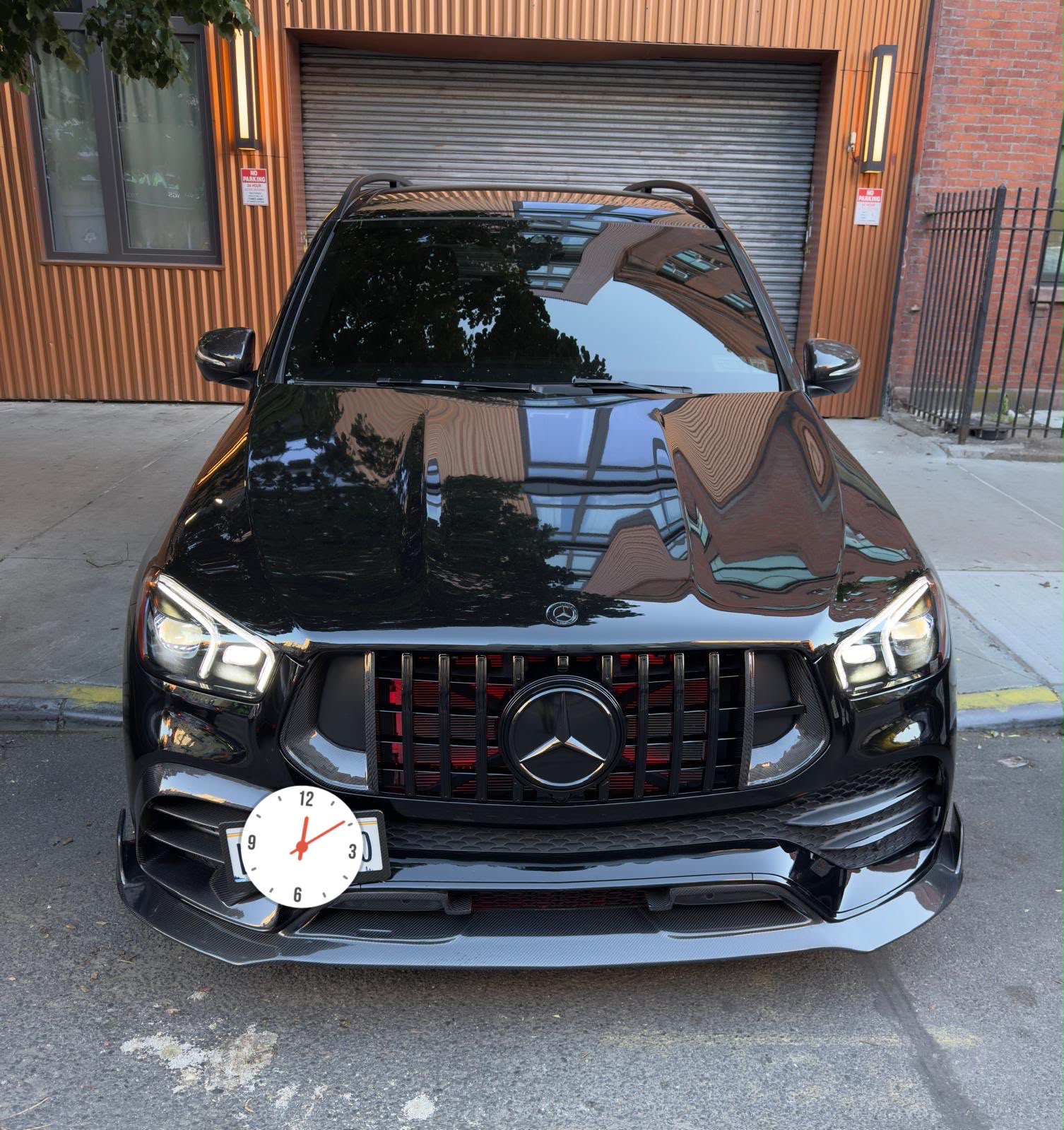 Autos - AMG 2023  GLE53 

+1 (646) 529-3343