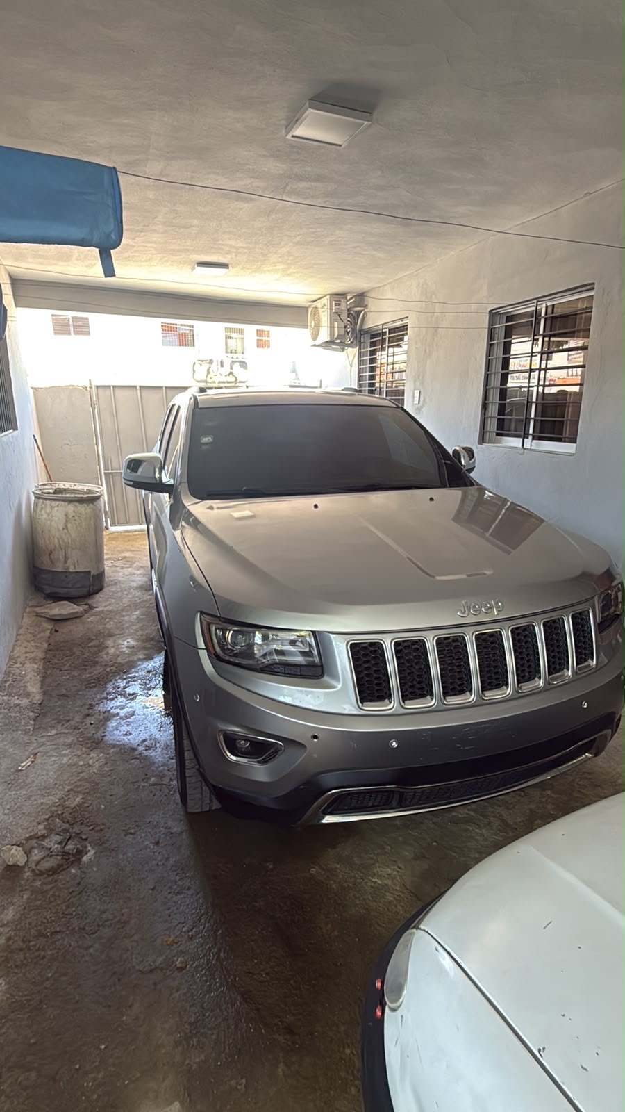 Autos - GRAN CHEROKEE 2015 full limited

Se ve