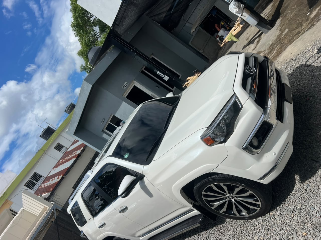 Autos - Descripcion : Toyota 4Runner limite 2019